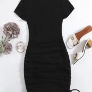 casual short sleeve black t-shirt scrunch body con mini Dress